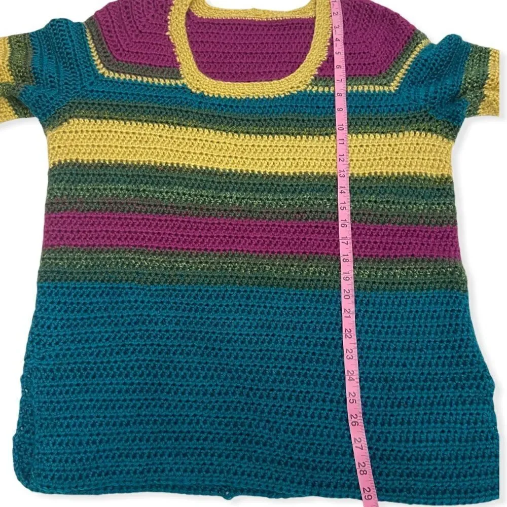 Chunky Hand-Knit Color Block Sweater - Picture 11 of 12